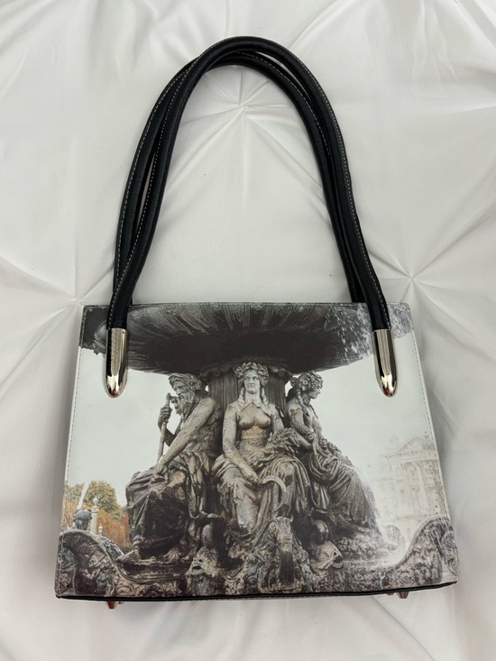 unbranded Handbags - Unbranded Black & White (w/subtle color) Fountain Print Shoulder Bag, EUC